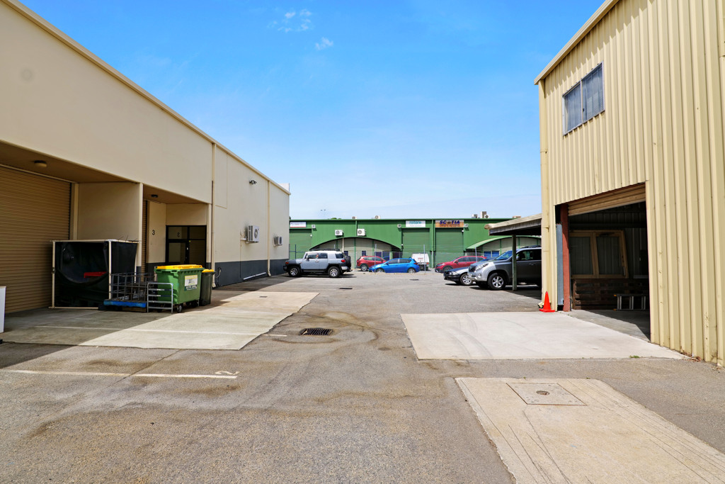 gallery image: 3/24 Cohn Street, Carlisle WA