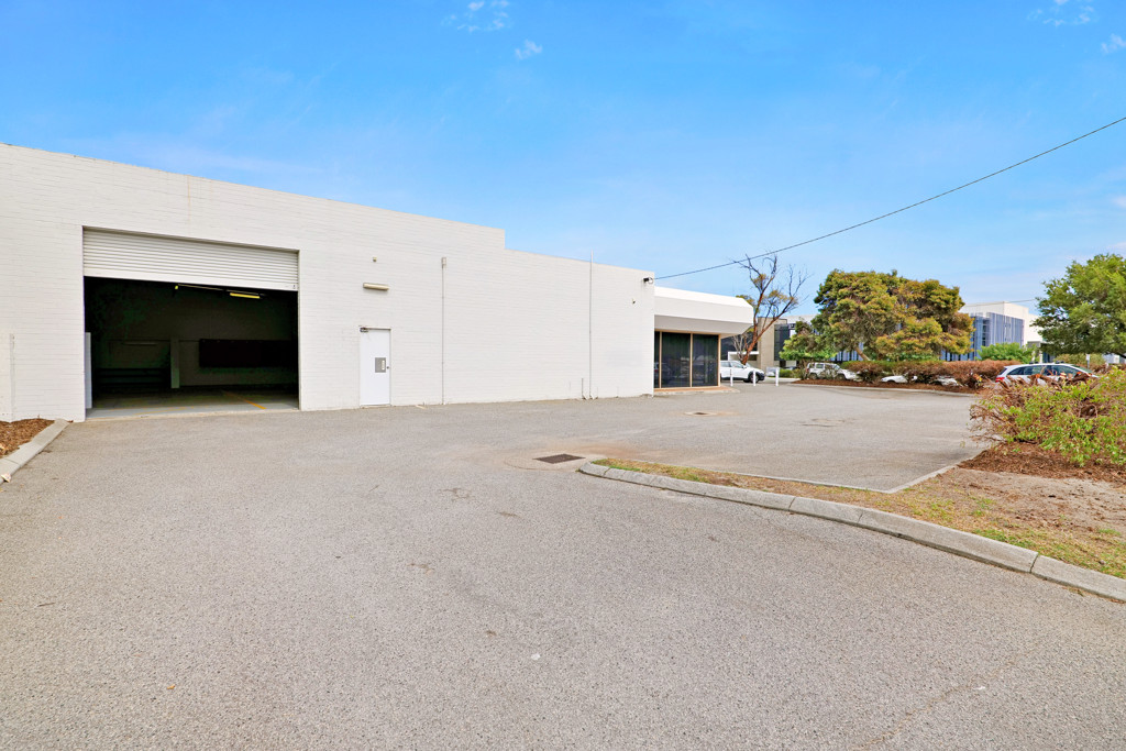 gallery image: 176 Campbell Street, Belmont WA