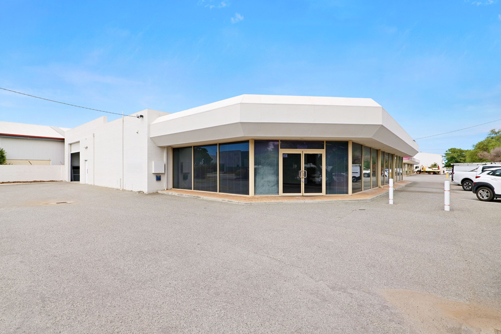 gallery image: 176 Campbell Street, Belmont WA