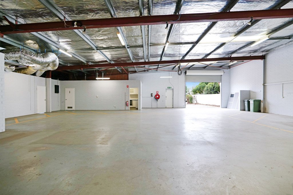 gallery image: 176 Campbell Street, Belmont WA