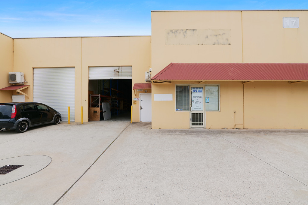 gallery image: Unit 3/17 Casino Street, Welshpool WA