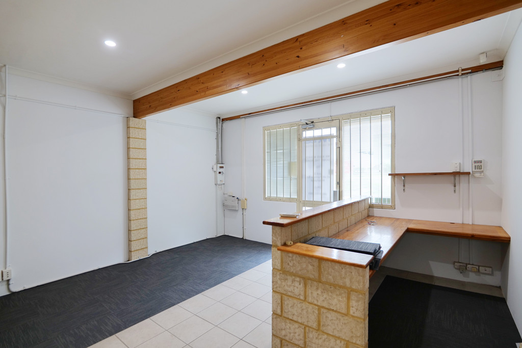 gallery image: Unit 3/17 Casino Street, Welshpool WA