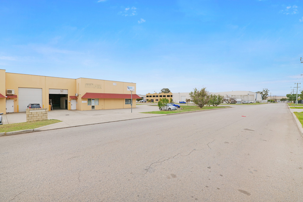 gallery image: Unit 3/17 Casino Street, Welshpool WA