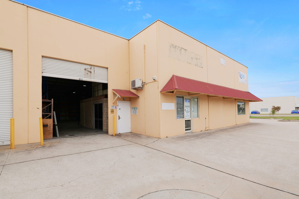 gallery image: Unit 3/17 Casino Street, Welshpool WA