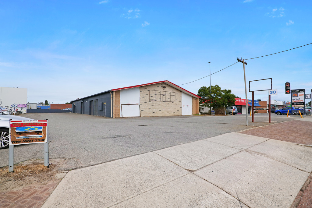 gallery image: 1/30 Rudloc Road, Morley WA