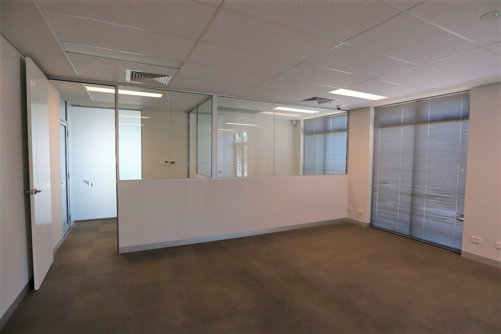 gallery image: 1/163 Wright Street, Belmont WA