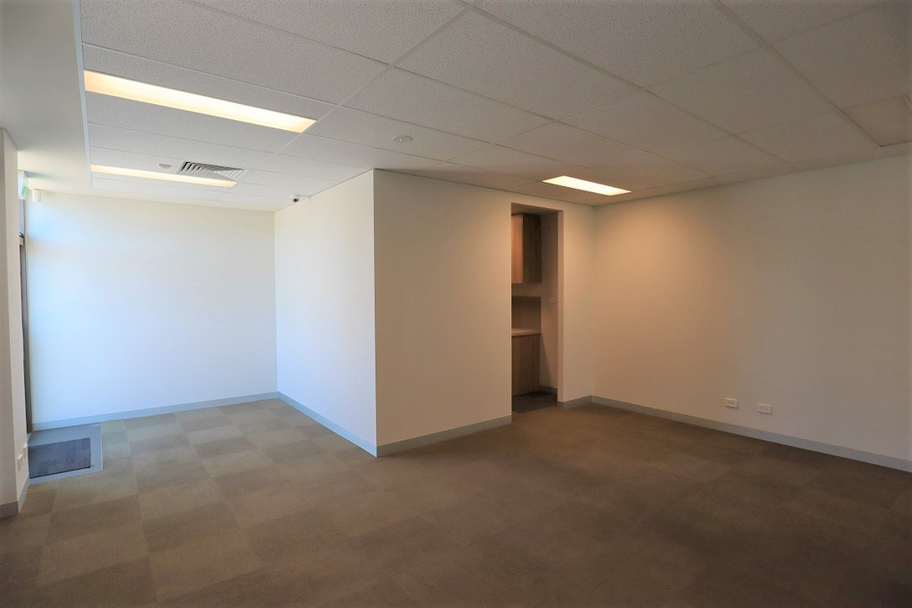 gallery image: 1/163 Wright Street, Belmont WA