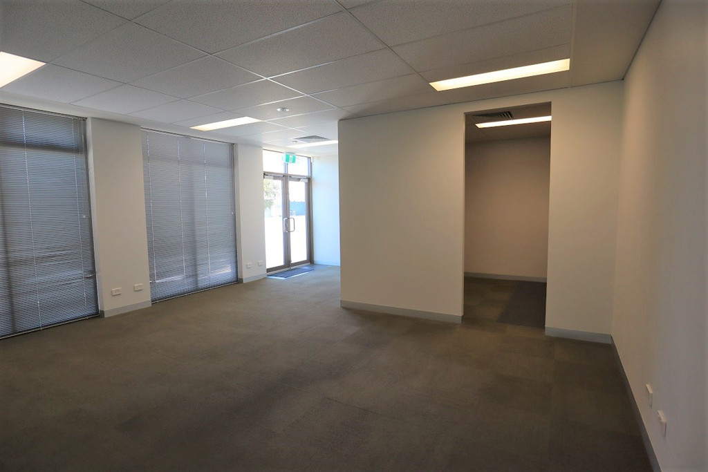 gallery image: 1/163 Wright Street, Belmont WA