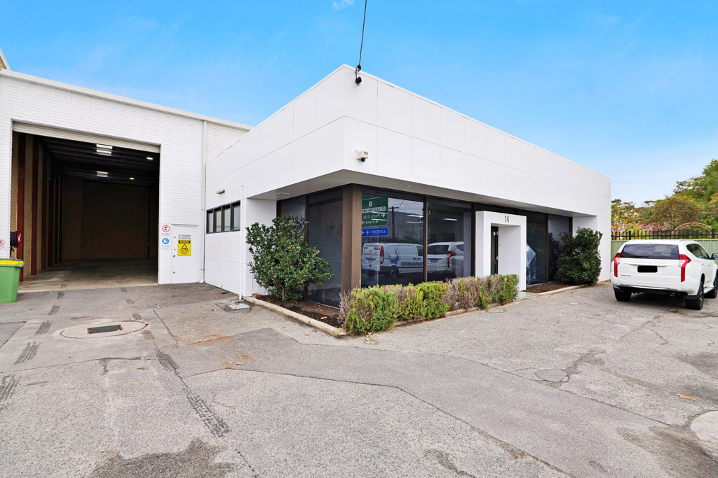 gallery image: 14 Belgravia Street, Belmont WA