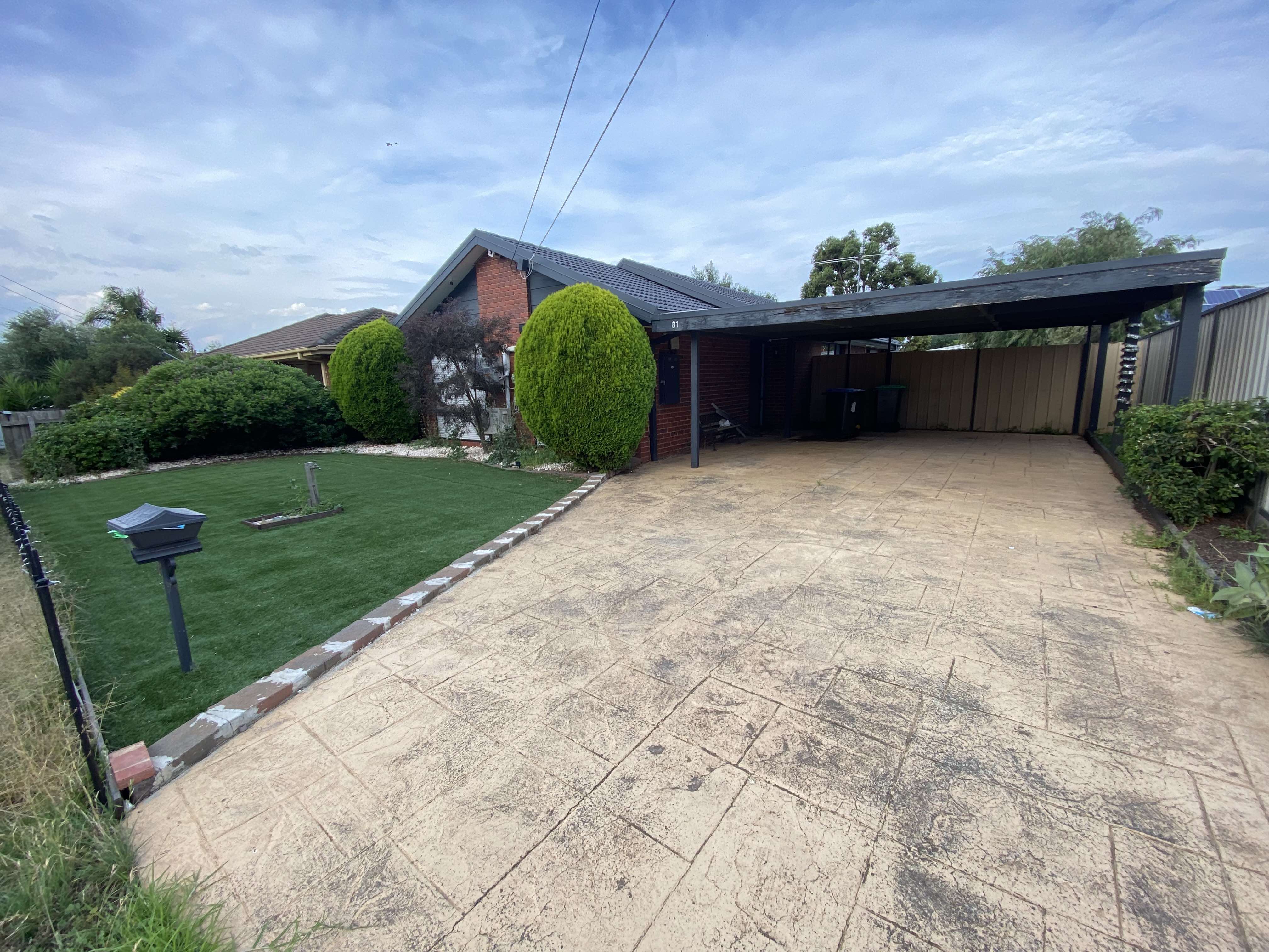 81 Songlark Crescent, Werribee VIC