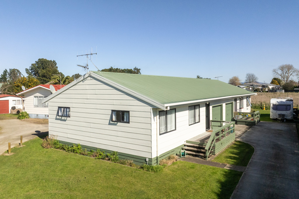 8 A&B Menzies Place, Paeroa