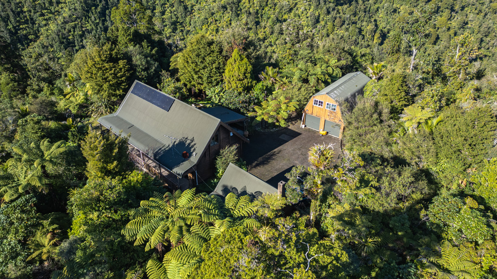 13 Mahakirau Road, Coromandel
