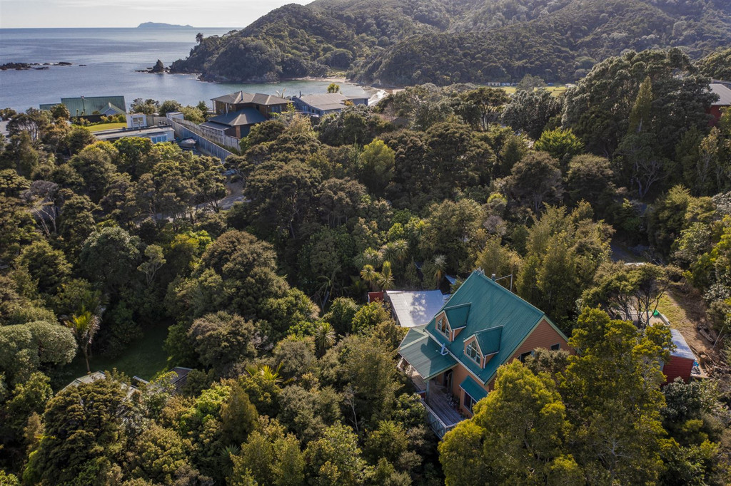 973 & 975 Tuateawa Road, Little Bay