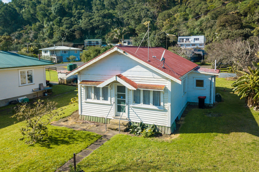 732 Thames Coast Road, Tapu