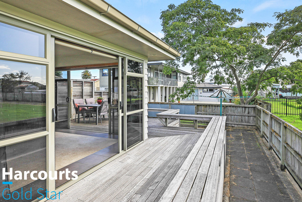Thames Rentals Harcourts Gold Star