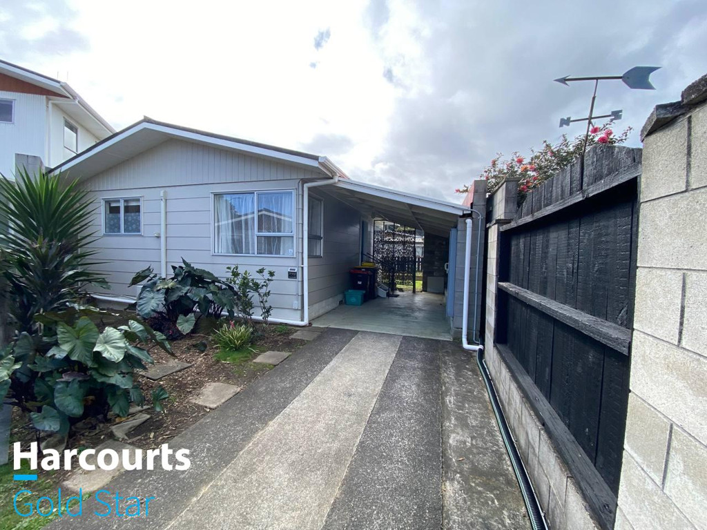 Thames Rentals Harcourts Gold Star