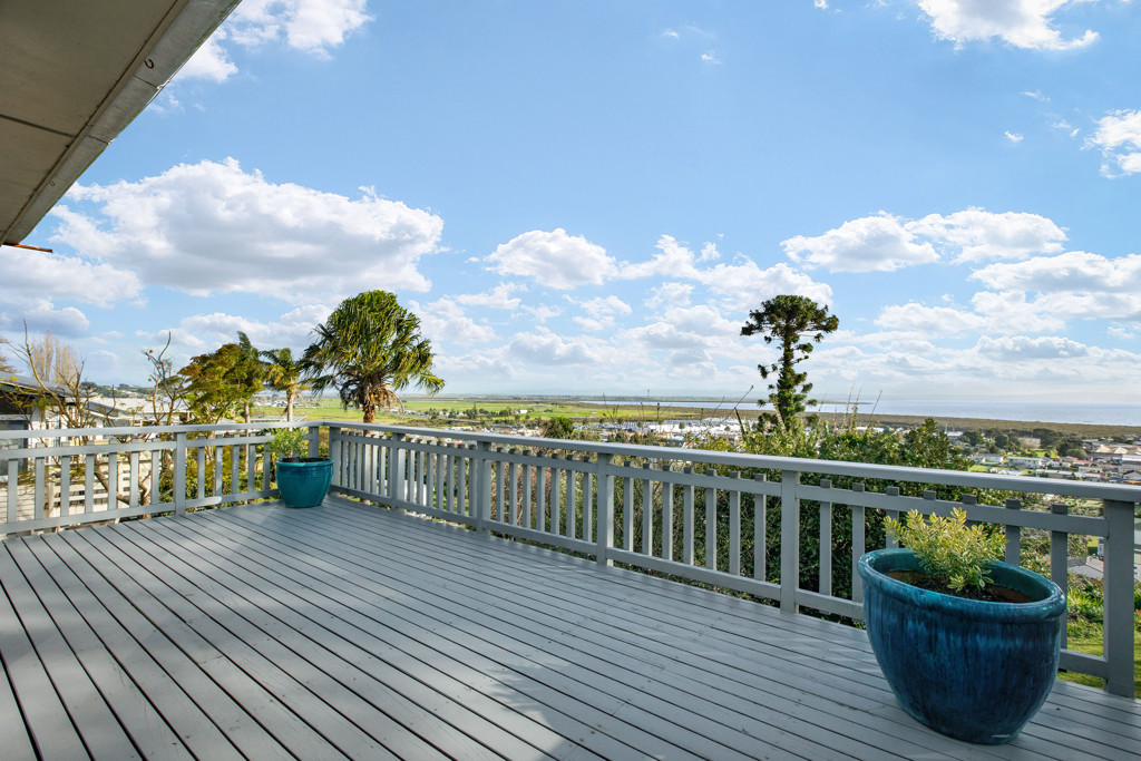 Thames Properties for Sale Harcourts Goldstar