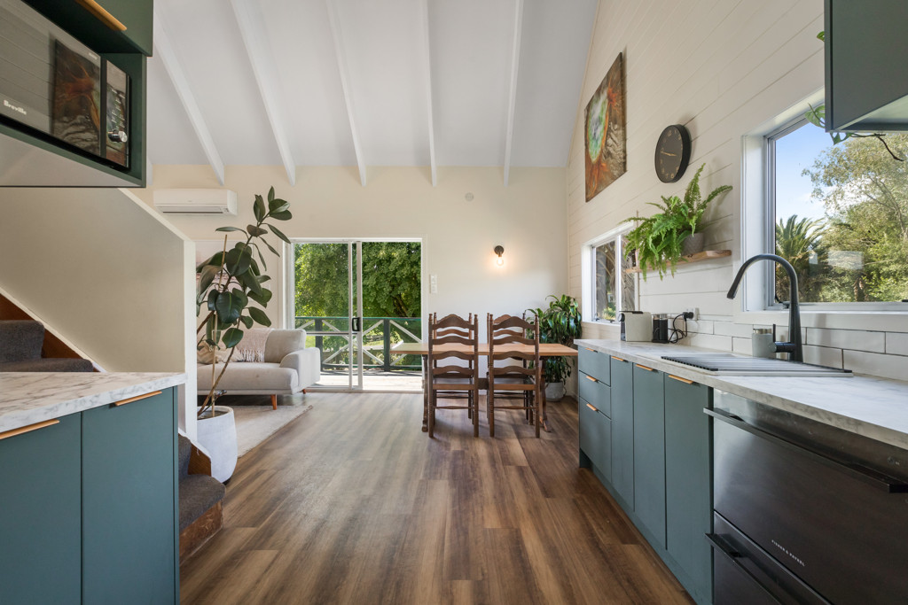 13 Cadman Street, Waikino