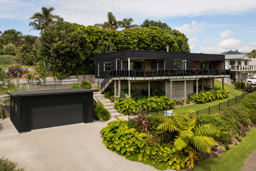 13 Ralph Lane, Waihi Beach