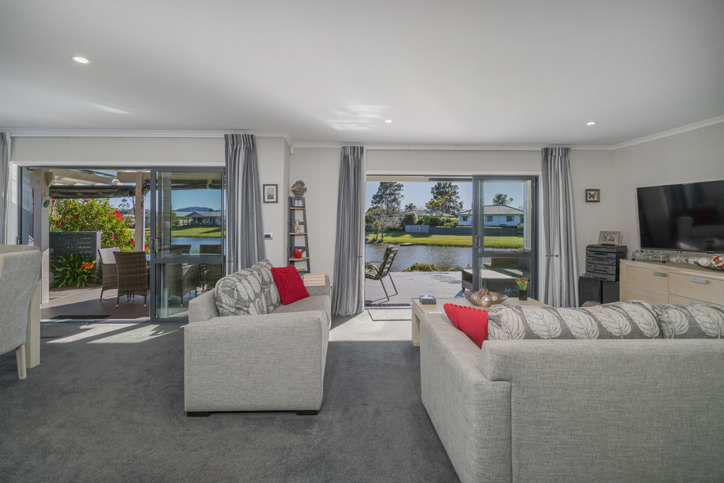 14 Motukorure Parade, Cooks Beach
