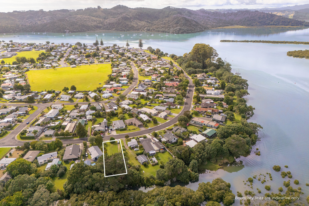 38 Robinson Road, Whitianga