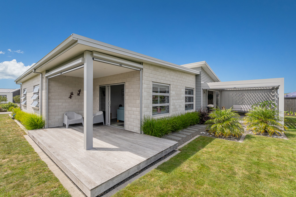 8 Onerere Drive, Whitianga