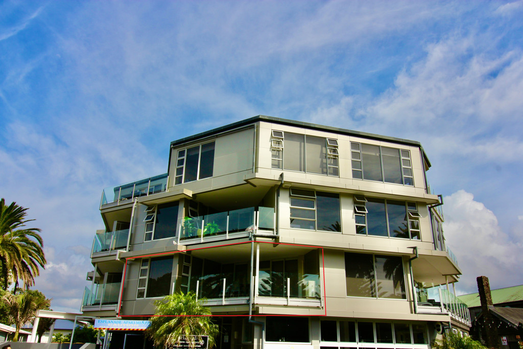1B/8 The Esplanade, Whitianga