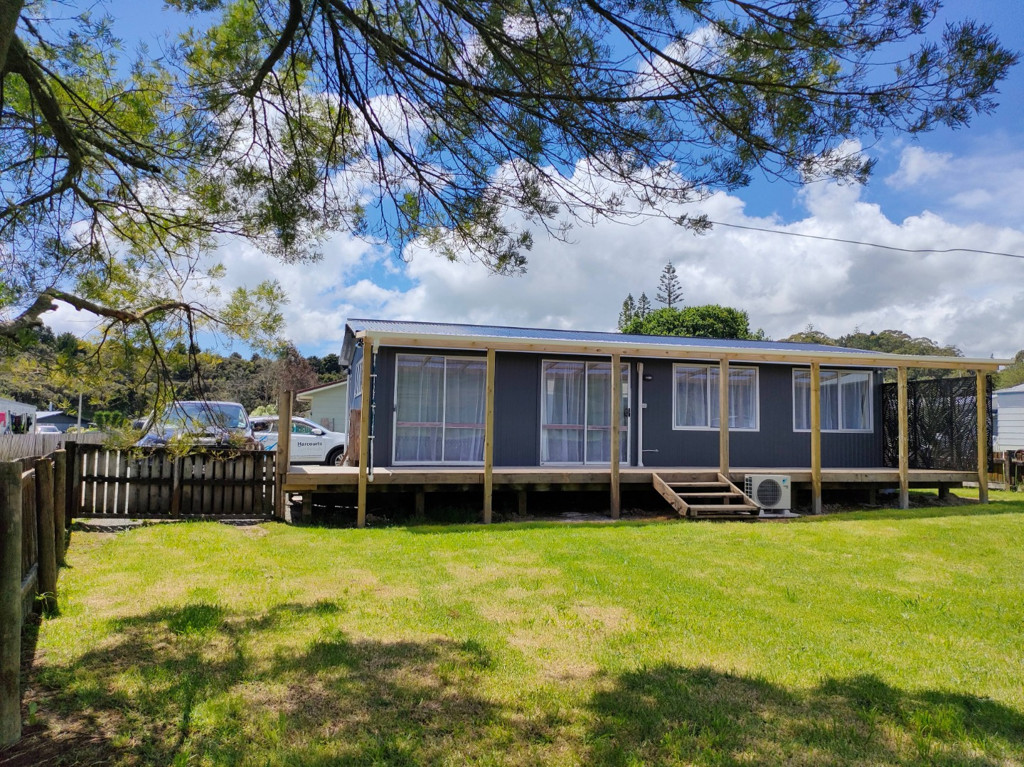 78 Valley Road, Hikurangi