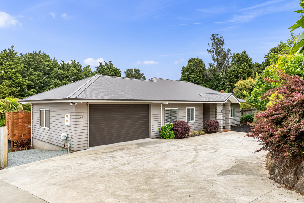 25 Michel Colombon Close, Maunu