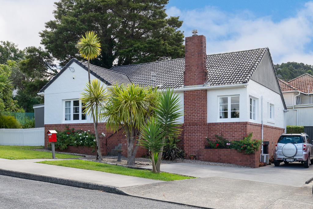 38 Third Avenue, Avenues