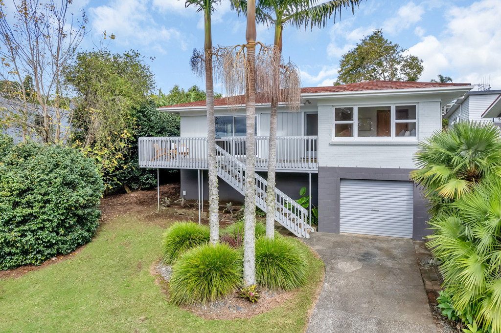24 Crawford Crescent, Kamo