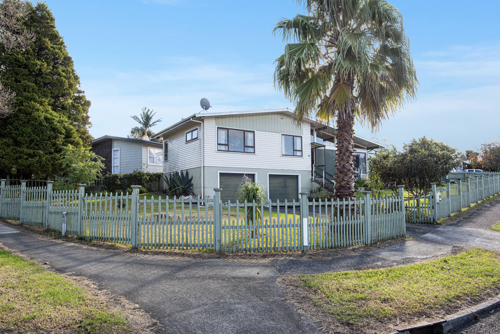 24 Manapouri Street, Tikipunga