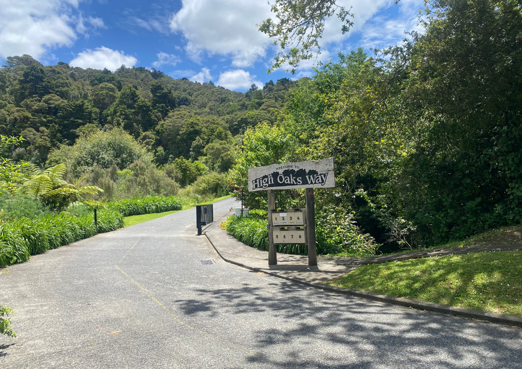 7 High Oaks Way, Avenues