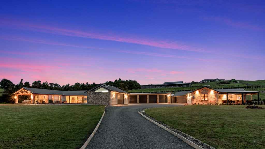 56 West Ridge Road, Maunu
