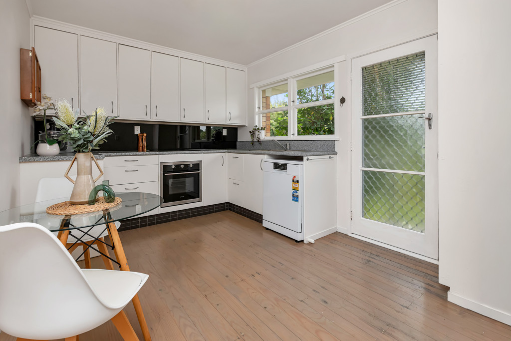 1b Matipo Place, Woodhill
