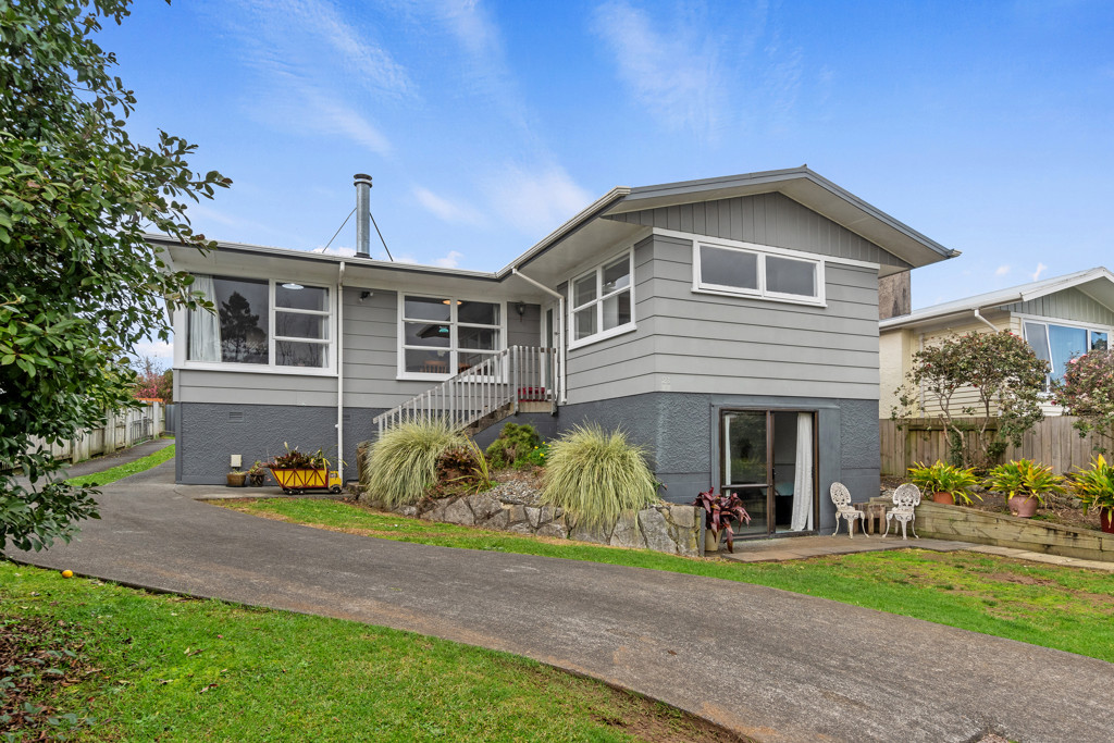 21 Manapouri Street, Tikipunga