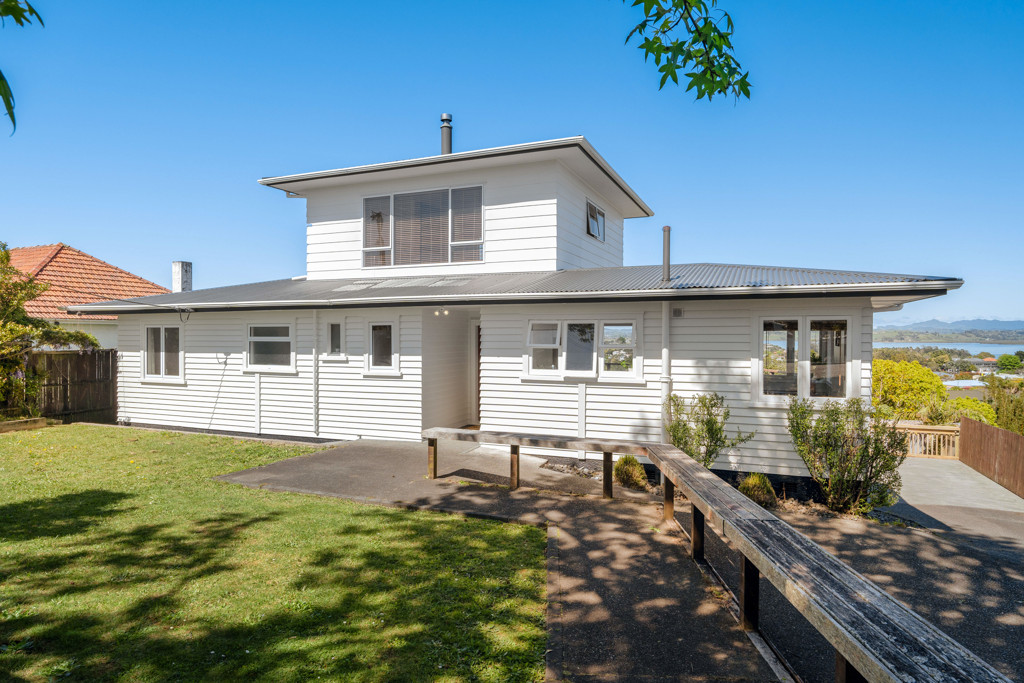 20 Commins Road, Onerahi