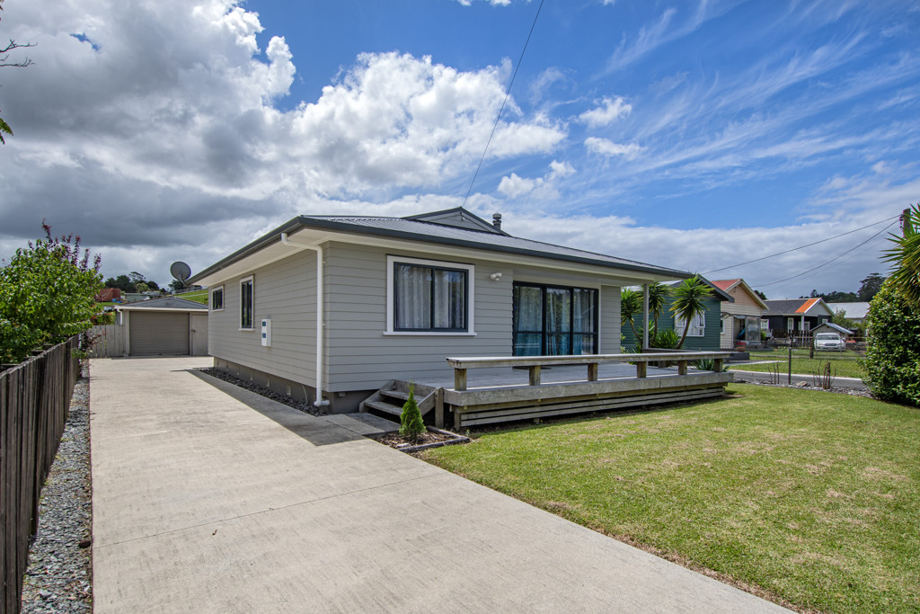 51 Valley Road, Hikurangi