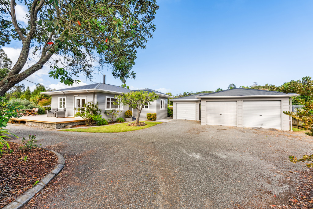 116 Loop Road, Otaika