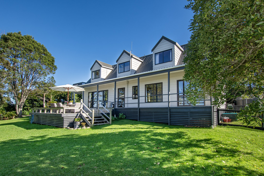 9 Lauries Drive, Kauri