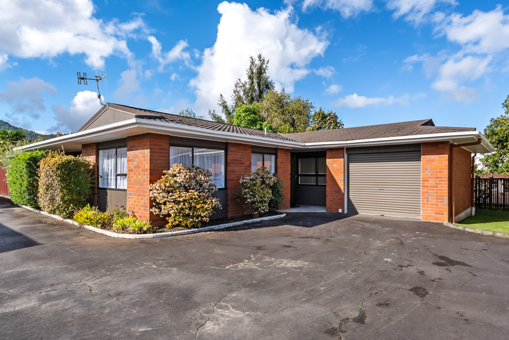 2/43 Kamo Road, Regent