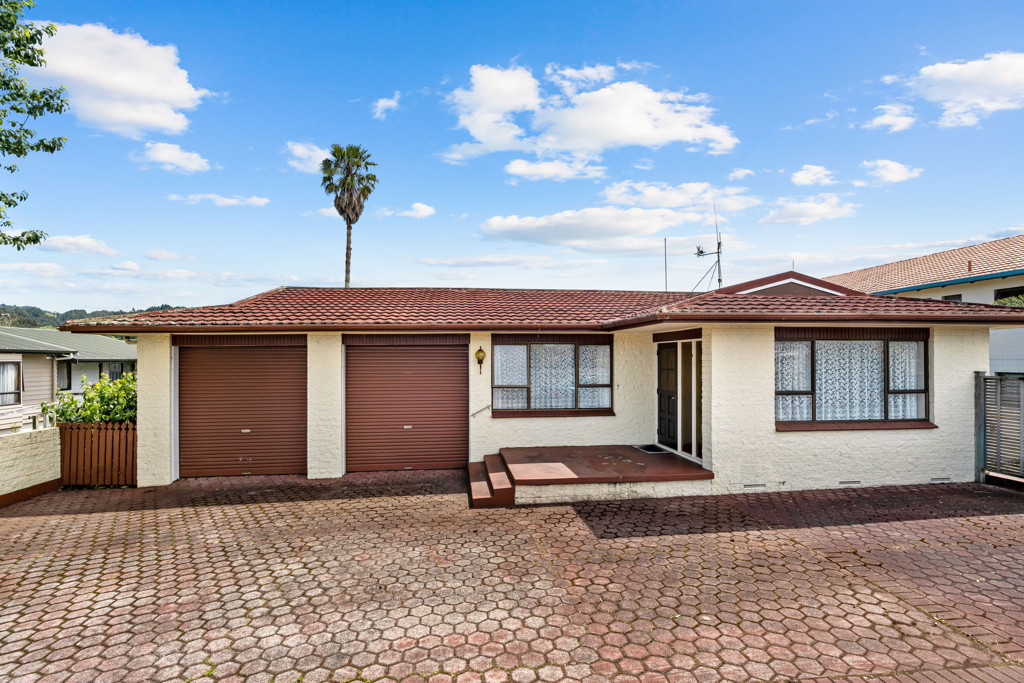 More than meets the Eye! Property Listing Harcourts Whangarei