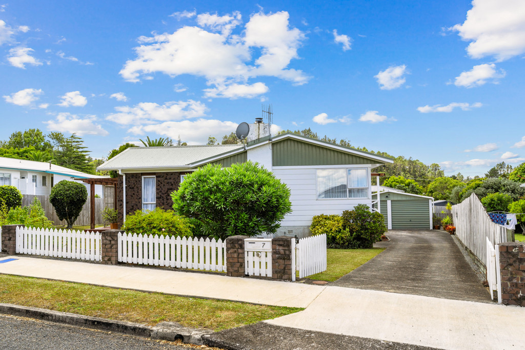 7 Panorama Drive, Parahaki NZ