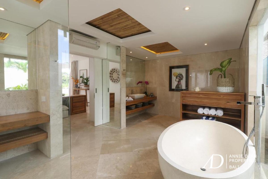 LEASEHOLD BOUTIQUE VILLA COMPLEX IN BERAWA - 7 VILLAS, PRIME LOCATION