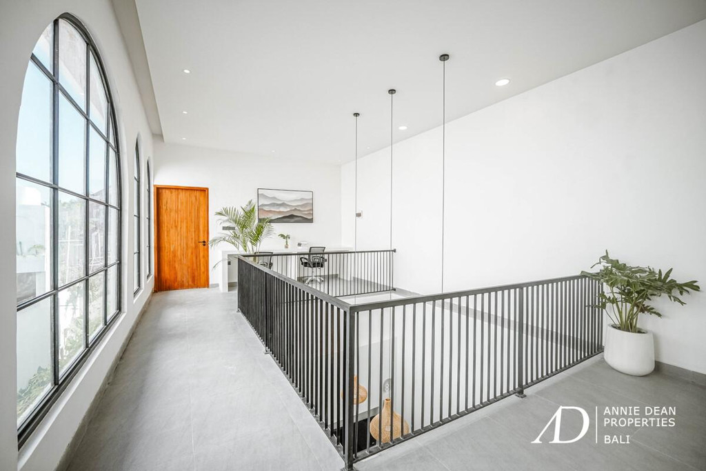 FREEHOLD / LEASEHOLD BRAND NEW MEDITTERANEAN IN STYLE 