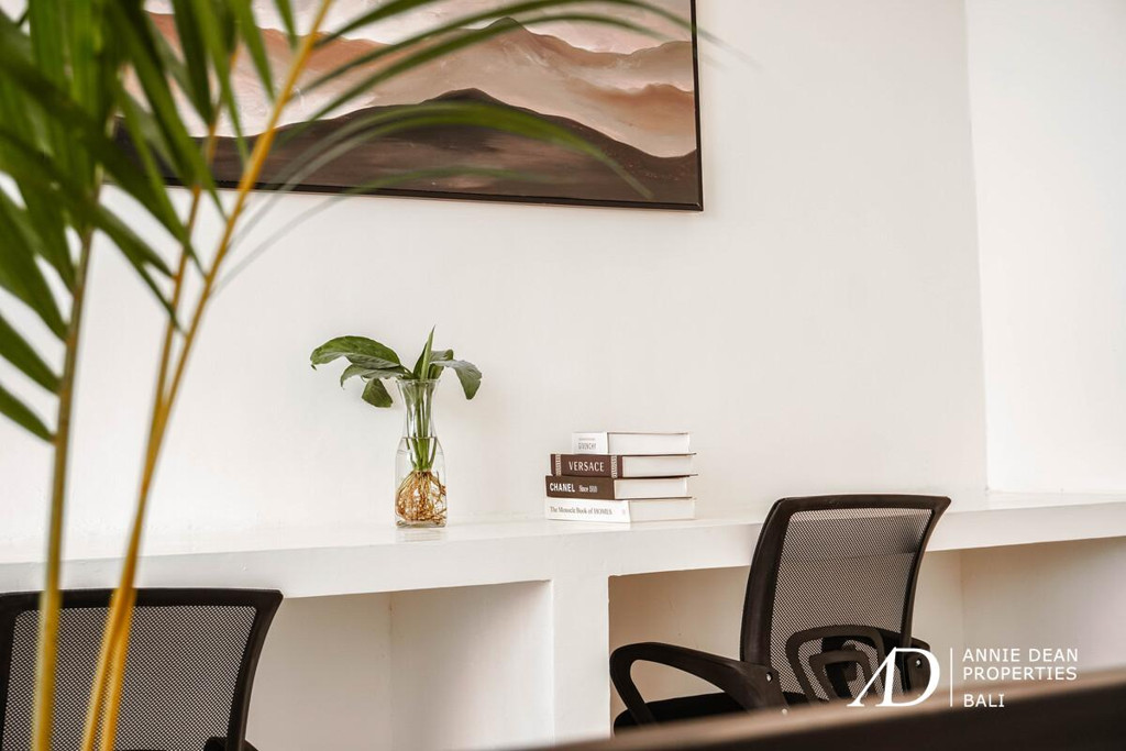 FREEHOLD / LEASEHOLD BRAND NEW MEDITTERANEAN IN STYLE 