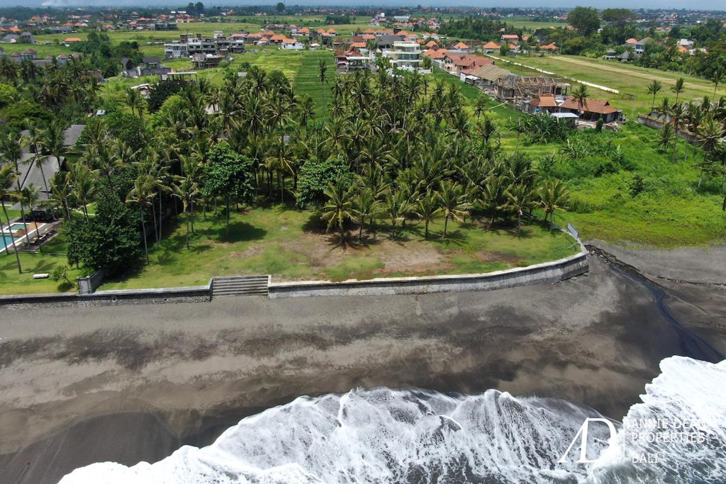 FREEHOLD & LEASEHOLD | BEACHFRONT DEVELOPMENT LAND IN CEMAGI