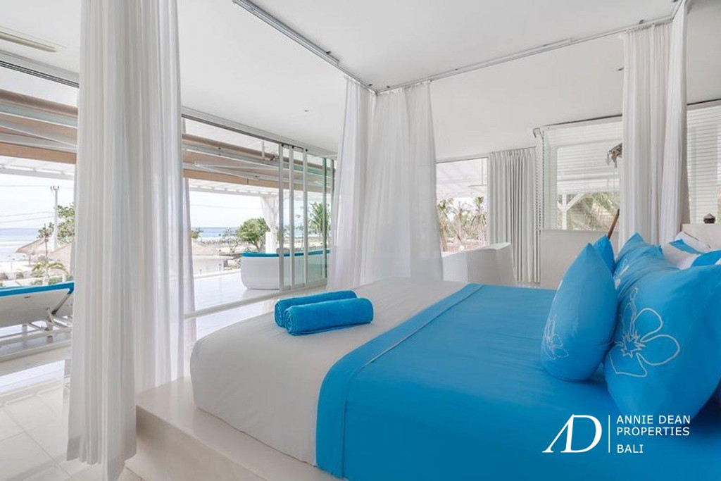 FREEHOLD 9-BEDROOM BEACHFRONT RESORT IN GILI LOMBOK