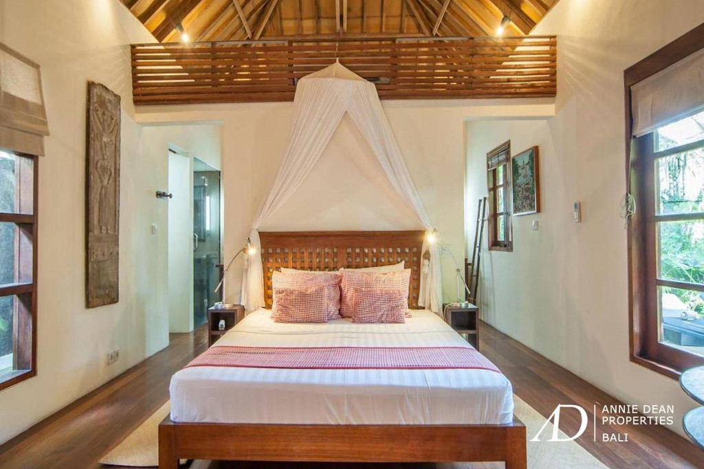 FREEHOLD TURNKEY VILLA COMPLEX IN PRIME JIMBARAN, EXCELLENT INVESTMENT OPPORTUNITY 