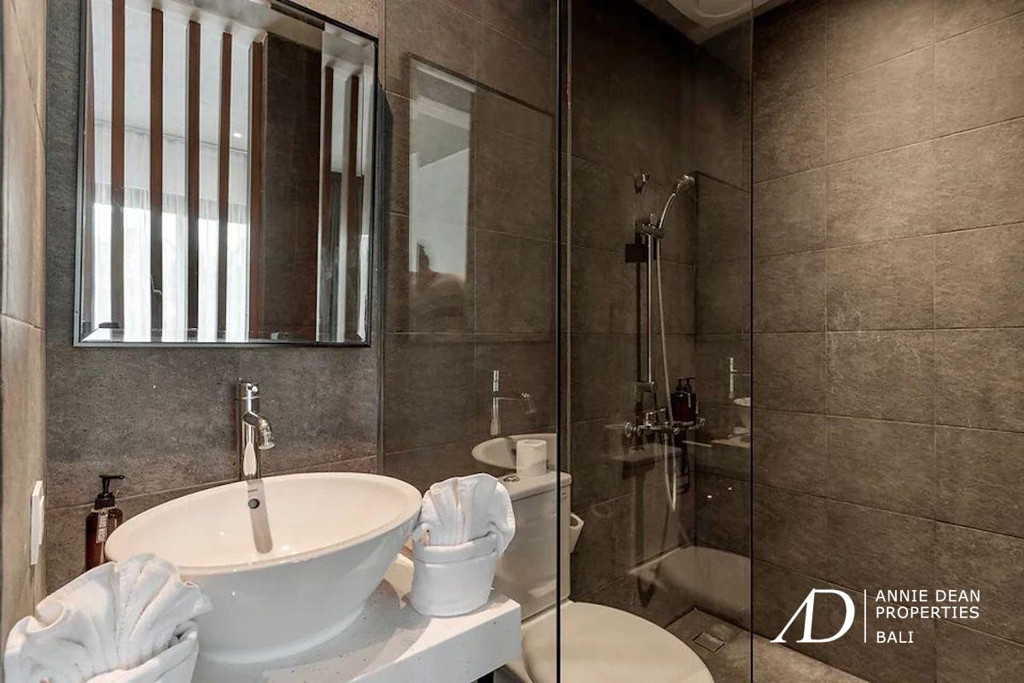 YEARLY RENTAL / LONG LEASING 3 BEDROOM IN PERERENAN 